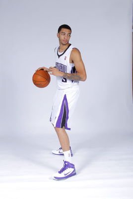 泰勒·霍尼卡特的介绍