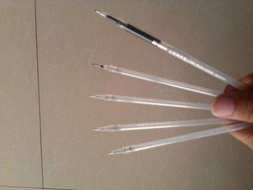 180根空笔芯引发全网共鸣，空笔芯给你留下过怎样的回忆？