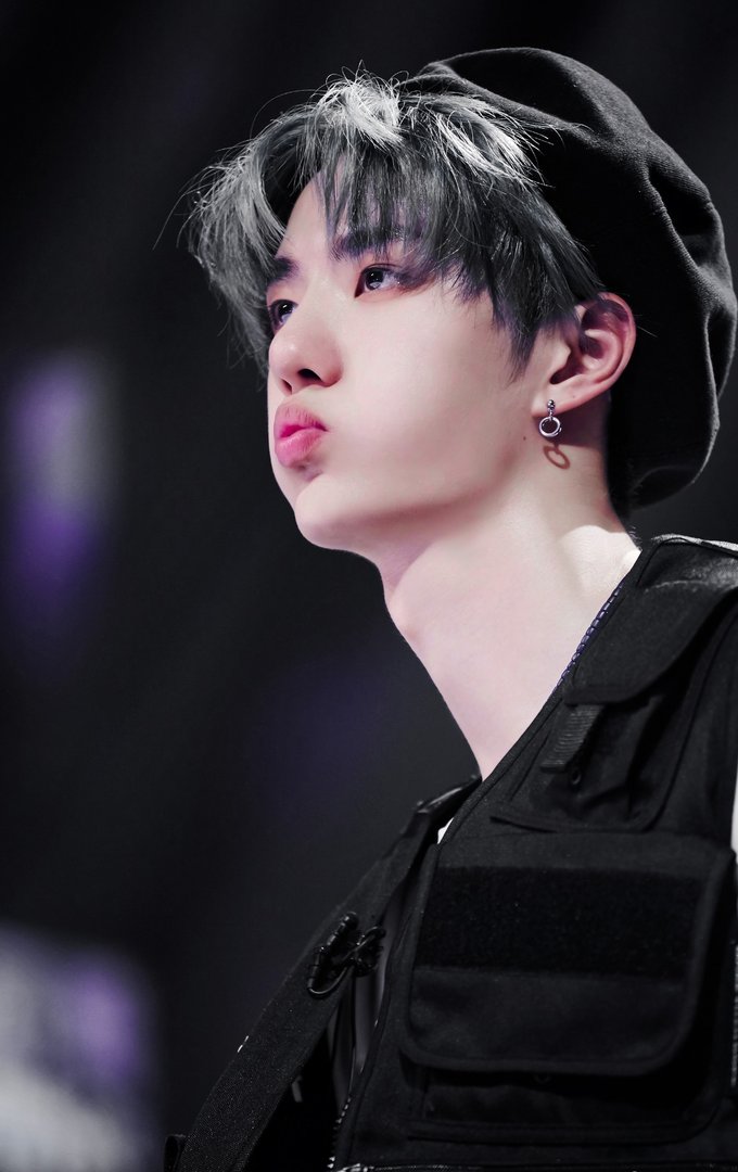 王一博为什么起诉黑粉，被挂八天八夜是什么梗？