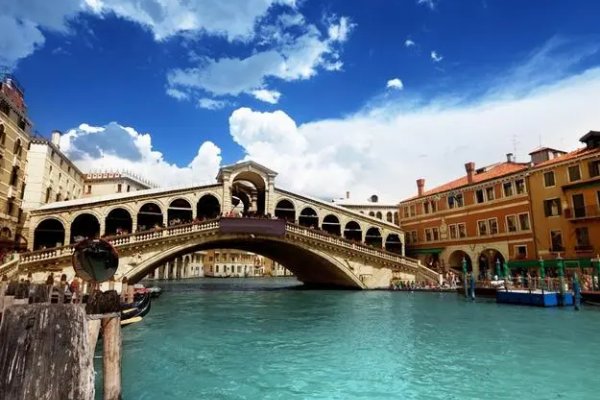 一人一世界完整句子