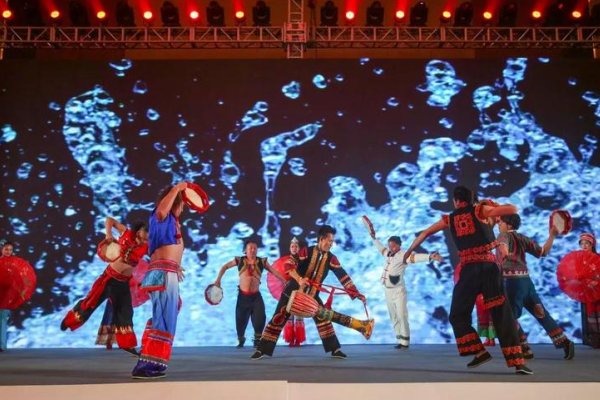 七月火把节舞蹈教程