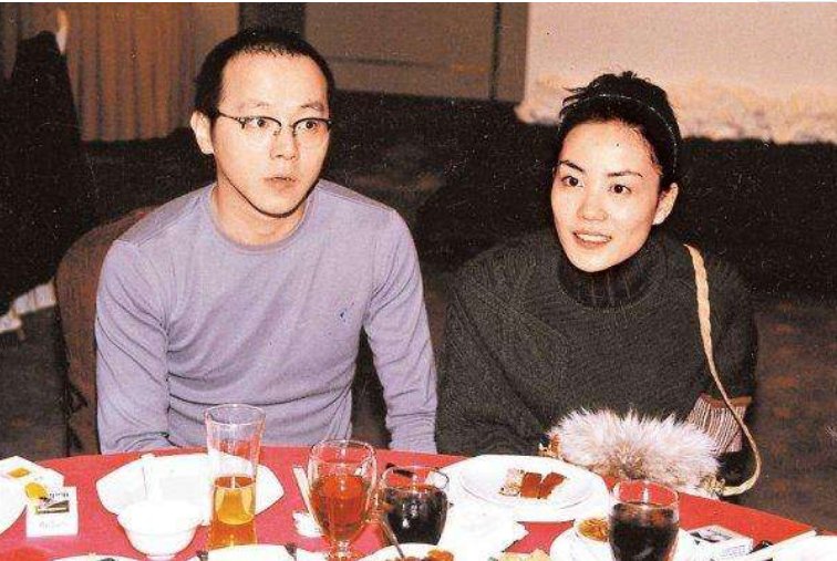 为什么窦唯时常说他与王菲的婚姻是一场阴谋？