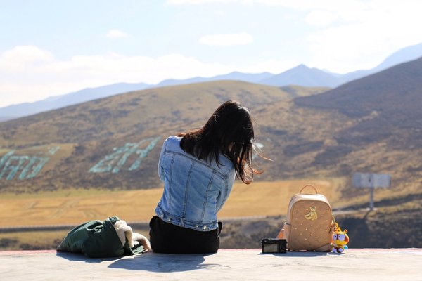 安安静静是成语吗