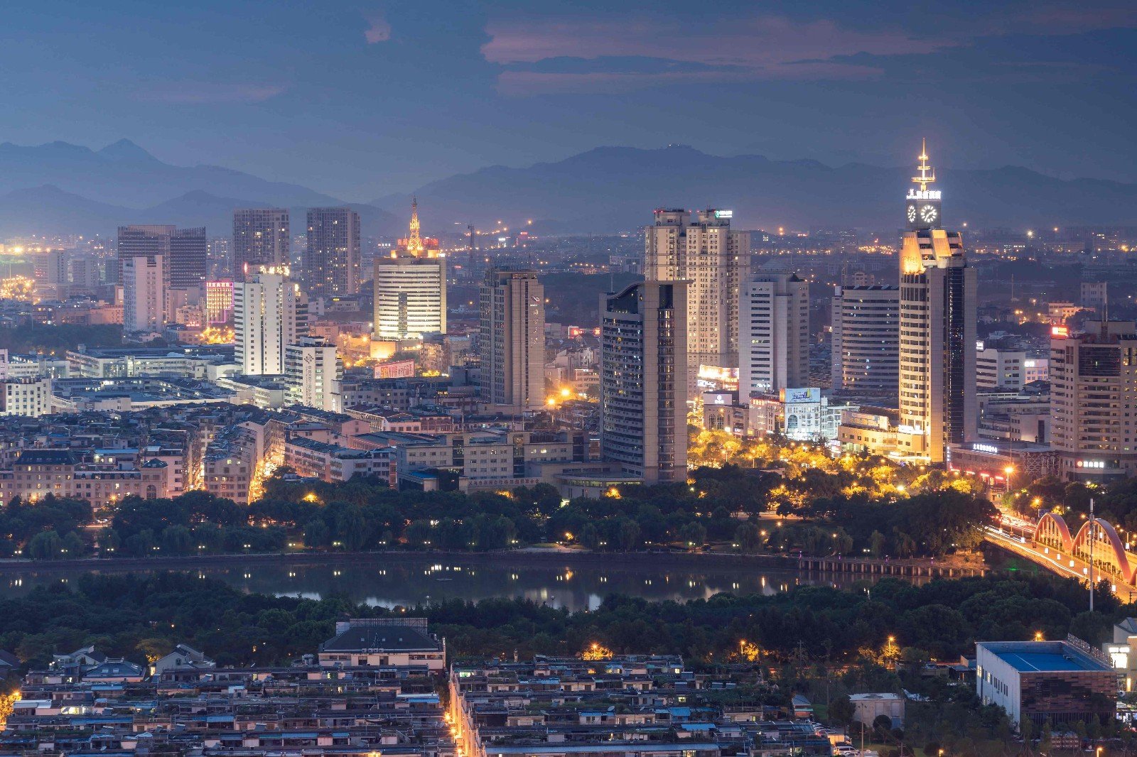 装饰画从哪里进货