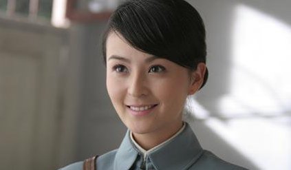 电视剧 敌营十八年 第一部里面的 滕玉莲，罗茂丽，江波的原型各是谁 ？