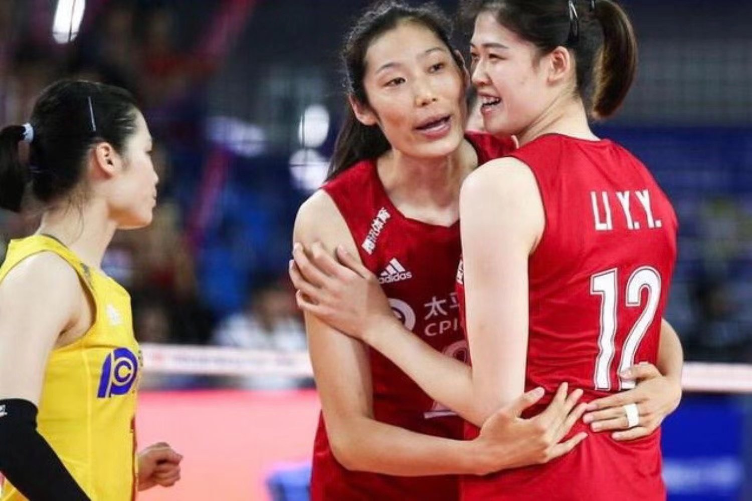 中国女排12号是谁