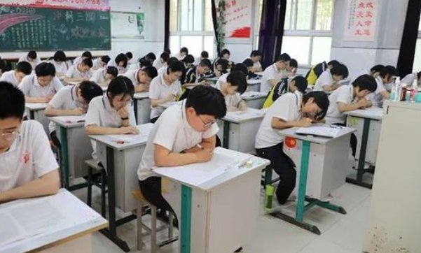 中考成绩C，还能上高中吗？