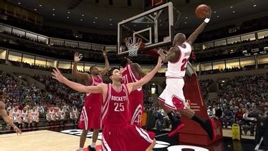 nba2k online中锋怎么补扣