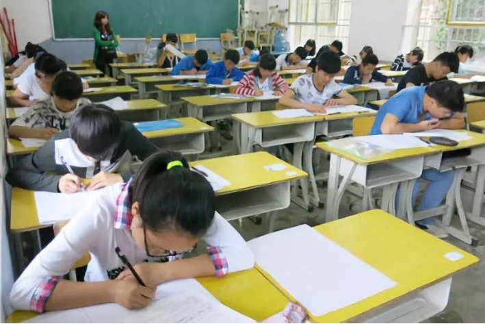 江阴市中考总分多少分？