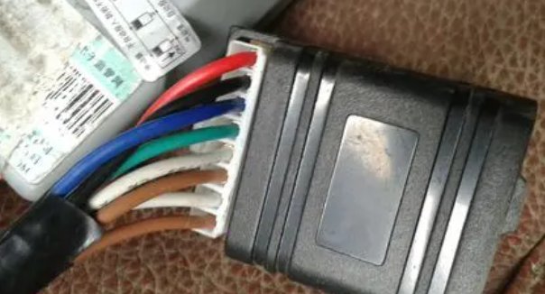 铁将军防盗器 为什么只能锁 和开 主驾驶位置那边？ 其他3个门都没反应， 以前一切正常，