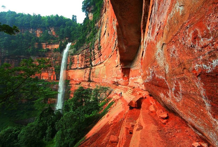 岩的拼音怎么读