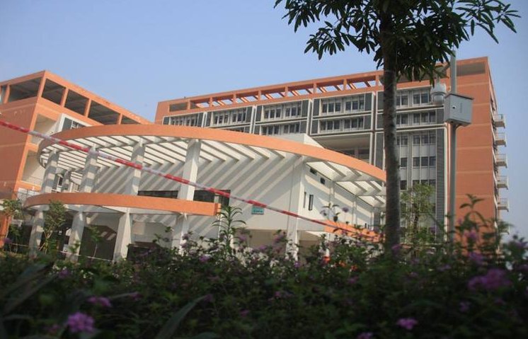 高考200多分能上什么学校