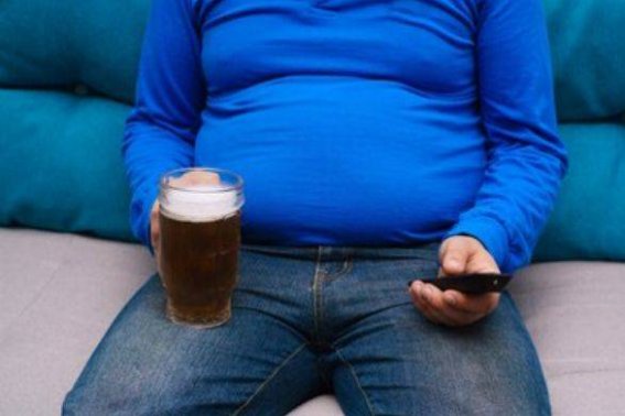 肚字田字格正确写法