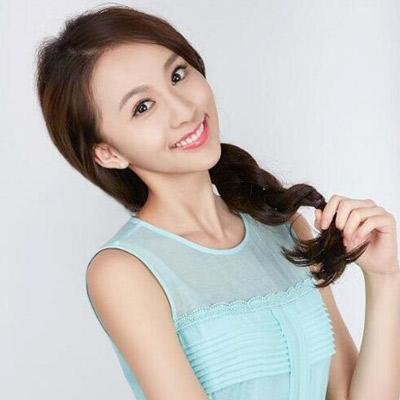 宋欣佳怡在《微微一笑很倾城》中饰演谁？