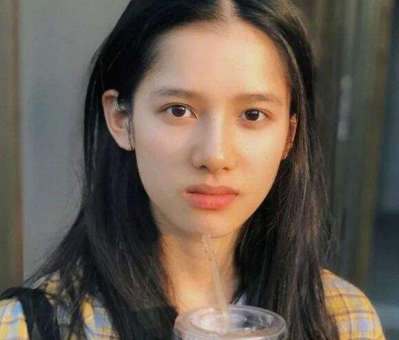 周迅和张婧仪什么关系张婧仪为什么叫周迅姑姑