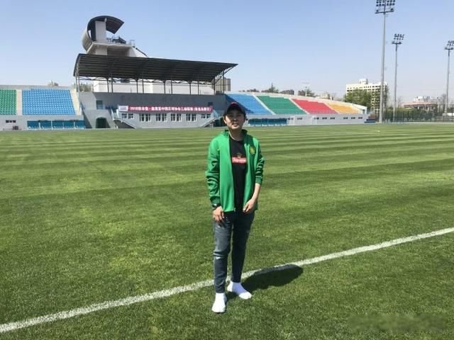 王濛退役了吗 退役后现在在做什么