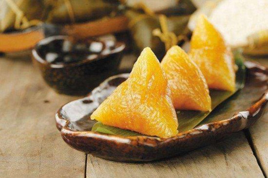 包粽子的米能泡过夜吗