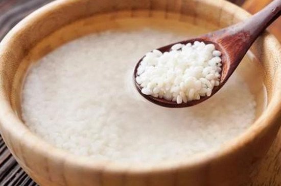 包粽子的米能泡过夜吗