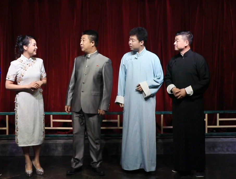 群口相声是几人演的