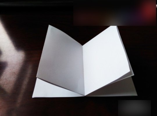 如何做成长纪念册六年级