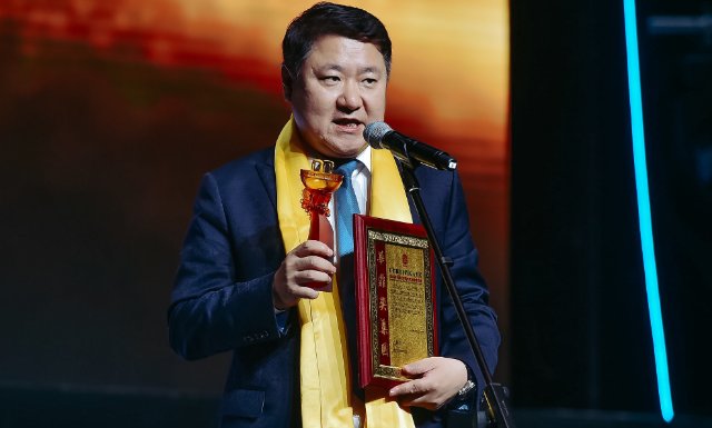 老公于冬与女星密会，金巧巧回应：谣言止于智者，江疏影被“小三”了吗？