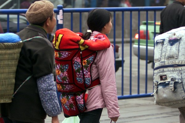 为什么上海人叫外地人为“硬盘”?