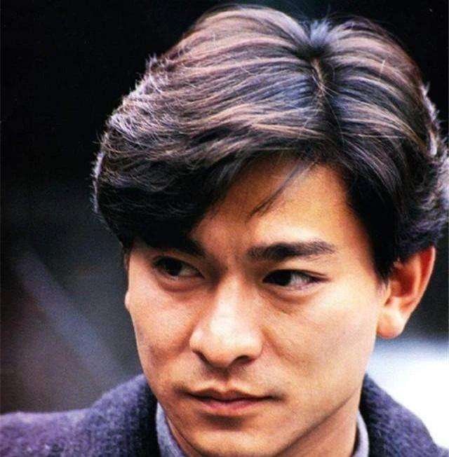 如果谢霆锋,刘德华,周杰伦同时开演唱会,你会买哪张票?