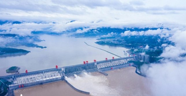 三峡大坝3孔泄洪，三孔下泄流量每秒达多少立方米？