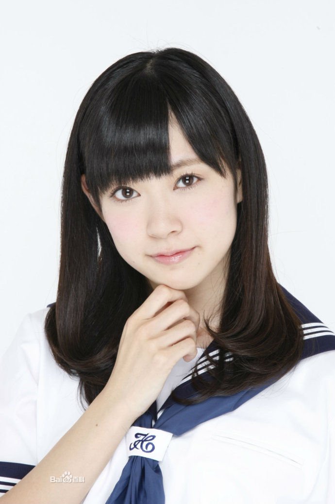 akb48 uza里这个女的是谁