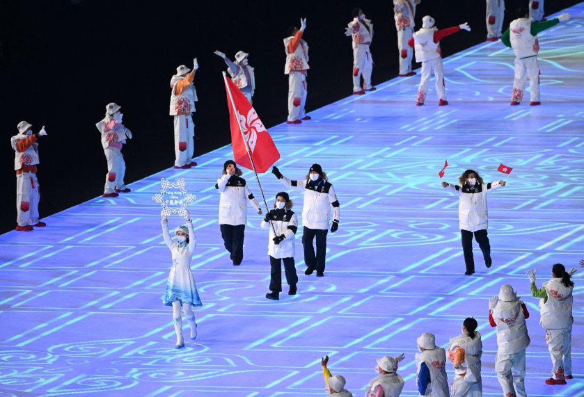 在冬奥会历史上为中国获得了第一枚冬奥会金牌的人是_?