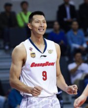 想提问易建联在cba哪个队有谁明白吗?