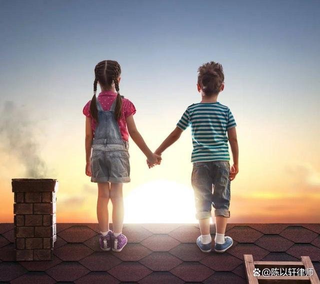 给残疾儿子解决身体需要的