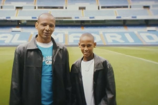 内马尔在哪个队