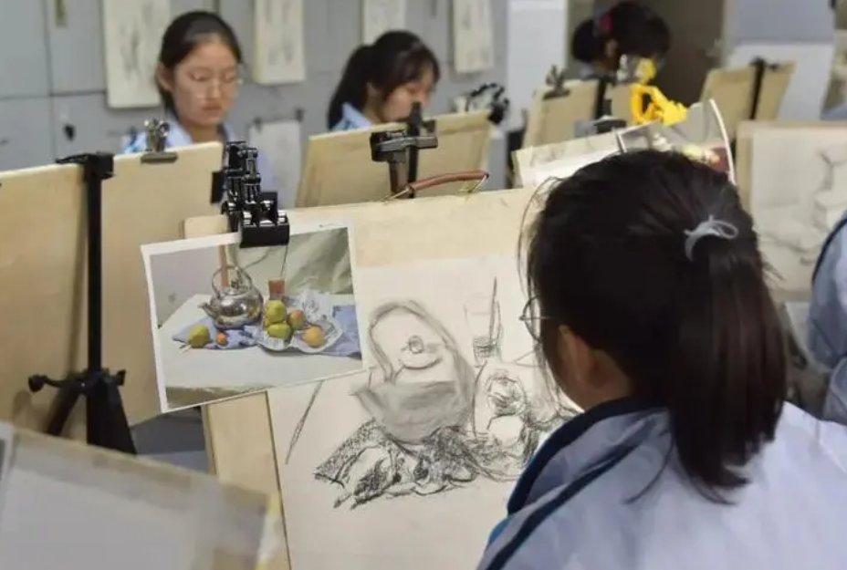 杭七中美术班和美院附中哪个好