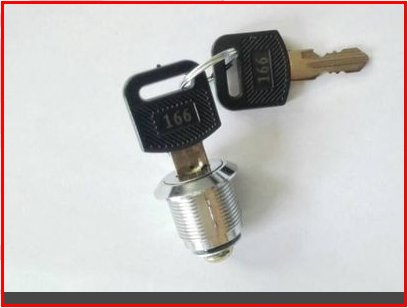 我家的老式保险箱(转动)10 20 30 40 50 60那种，密码忘记了有钥匙。怎么才能打开，