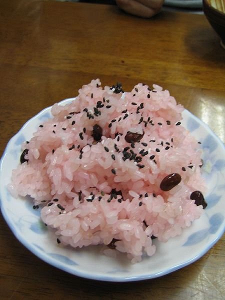 日本人吃红豆饭是何意思