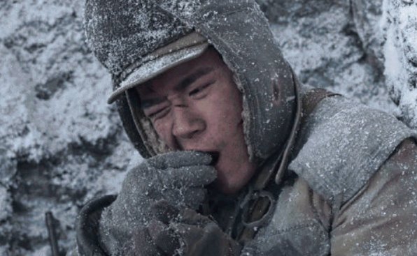 江西一男子看完《长津湖》学吃冻土豆后拔3颗牙，哪些人不适宜吃冻土豆？