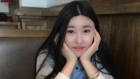 斗鱼大小姐阿怡直播代打该不该被原谅？