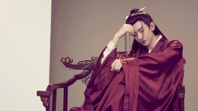 《与君歌》讲的什么?