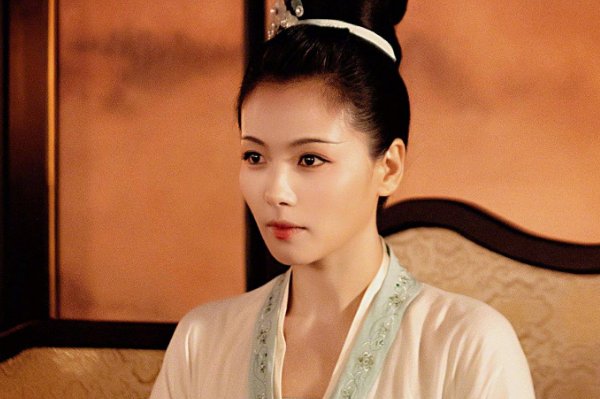 李少红回应《大宋宫词》的争议，如何评价她的回应？