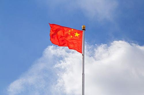 “五星红旗，我为你骄傲 五星红旗，我为你自豪” 是哪首歌里的歌词？