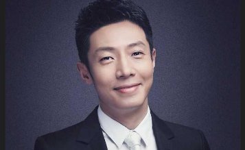 撒贝宁怎么改民族了？