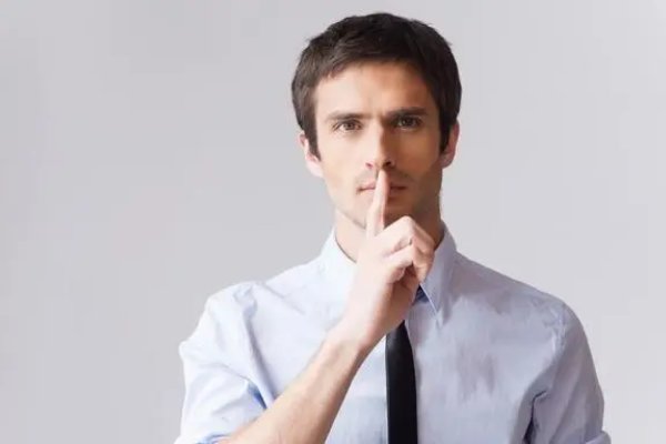 一言不发什么意思