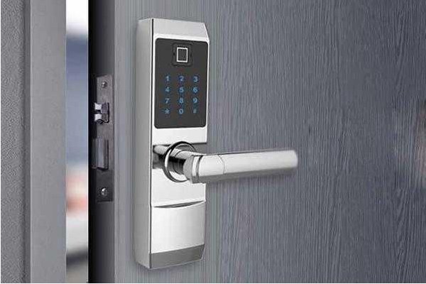 为什么湿手使用指纹解锁