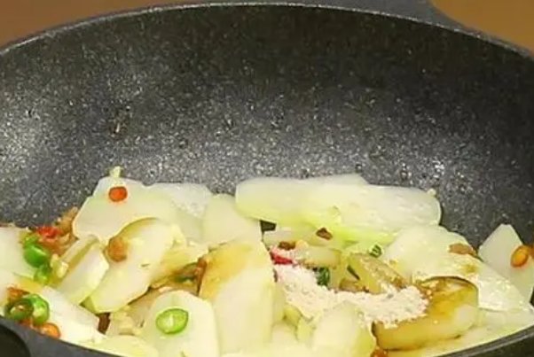 屳汆仚氽怎么读