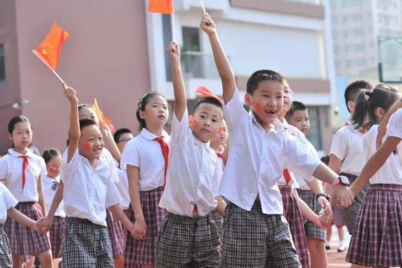 小学一年级入学年龄是多大？