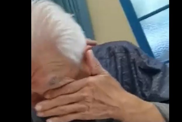 孙女中秋突然回家爷爷哭了是怎么回事？