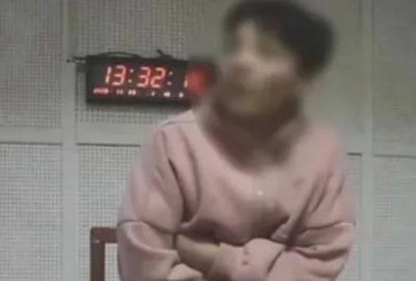 男子盗窃后拜监控:希望快点被抓，他为什么会这样？