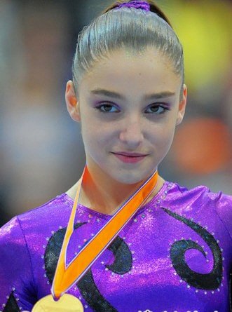 俄罗斯女子体操队的穆斯卡芬娜的资料.. 貌似名字打错了