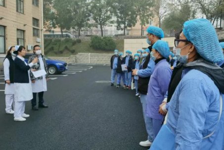 大连大学城因疫情被封闭,学生们呐喊“庄河加油”,当地的疫情现状如何?